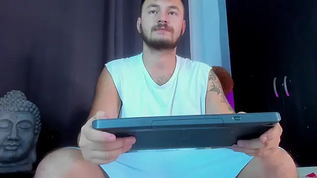 Snapshot of JacoLive chatting on 09/30/25, 08:48 JacoLive online show from 09/30/25, 08:48