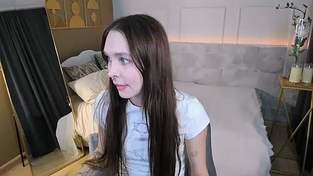 ChloeSunny online show from 05/26/26, 01:53