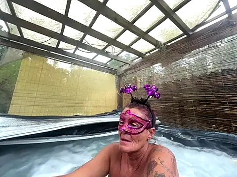 prainxxx22 online show from 10/29/25, 06:18