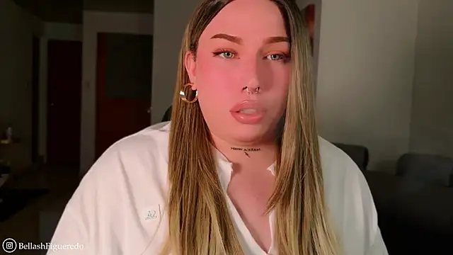 IsabellaFigueredo   online show from 04/18/26, 10:10