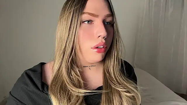 IsabellaFigueredo   online show from 03/01/26, 12:10