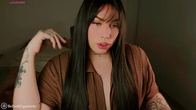 IsabellaFigueredo   online show from 03/22/26, 05:21