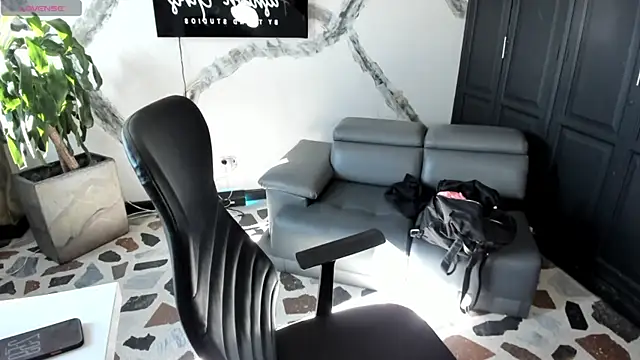 CelesteBrucee online show from 12/01/25, 07:59