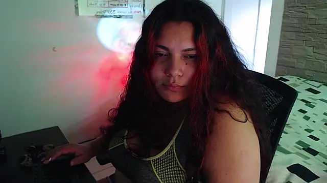 girl milk2 online show from 02/06/26, 07:43