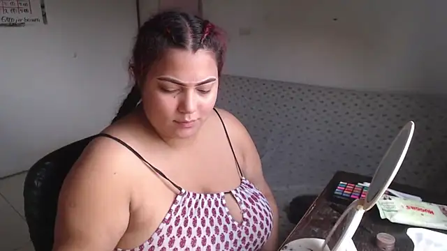 girl milk2 online show from 11/14/25, 06:33