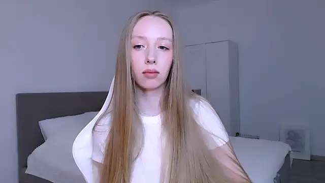 Luna insniity online show from 02/27/26, 08:41