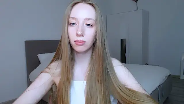 Snapshot of Luna_insniity chatting on 03/15/25, 10:33 Luna insniity online show from 03/15/25, 10:33