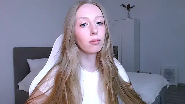 Luna insniity online show from 01/08/26, 08:48