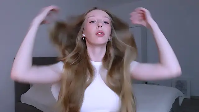 Luna insniity online show from 02/26/26, 08:53