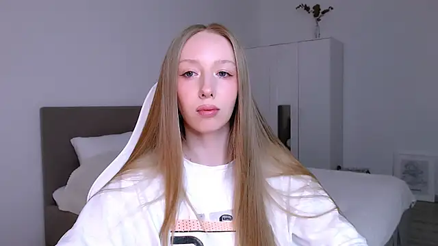 Luna insniity online show from 01/06/26, 09:19