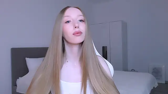 Luna insniity online show from 03/30/26, 08:54