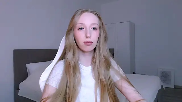 Luna insniity online show from 02/19/26, 09:45