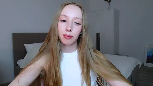 Snapshot of Luna_insniity chatting on 03/05/25, 11:16 Luna insniity online show from 03/05/25, 11:16
