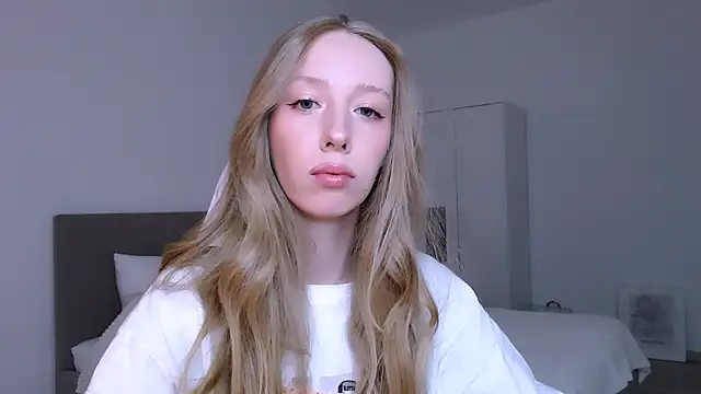 Luna insniity online show from 03/11/26, 09:20