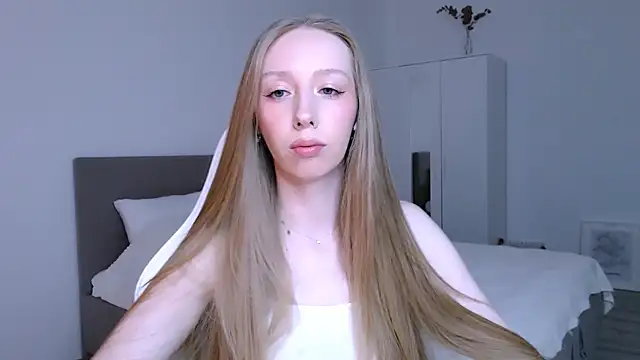 Luna insniity online show from 01/11/26, 08:38