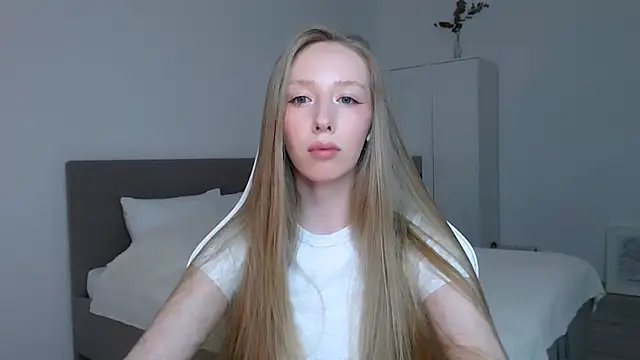 Luna insniity online show from 11/02/25, 07:19