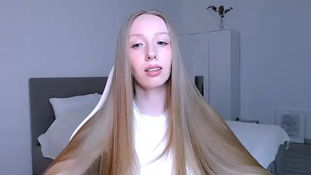 Luna insniity online show from 01/14/26, 08:34