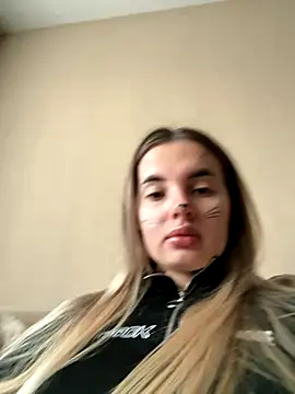 Donna Evans online show from 10/31/25, 02:41