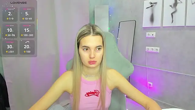 Donna Evans online show from 12/22/25, 12:11