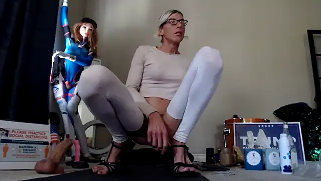 Snapshot of Taylorsexbot chatting on 02/06/25, 10:32 Taylorsexbot online show from 02/06/25, 10:32