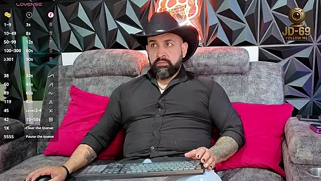 JD-69 online show from 10/21/25, 07:02