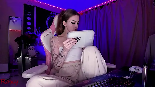 wet dream  online show from 11/19/25, 03:17