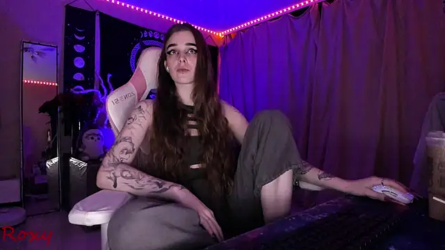 wet dream  online show from 11/18/25, 01:21