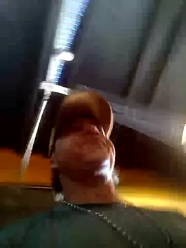 Snapshot of will1980 chatting on 06/25/26, 03:28 will1980 online show from 06/25/26, 03:28