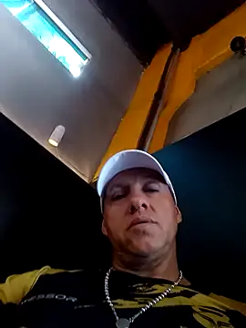 Snapshot of will1980 chatting on 02/16/26, 04:05 will1980 online show from 02/16/26, 04:05