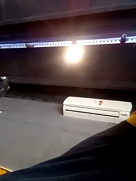 Snapshot of will1980 chatting on 02/11/26, 01:55 will1980 online show from 02/11/26, 01:55