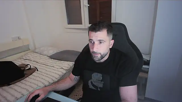 alex877x online show from 05/04/26, 07:33