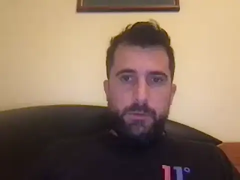 Snapshot of alex877x chatting on 01/29/25, 10:58 alex877x online show from 01/29/25, 10:58