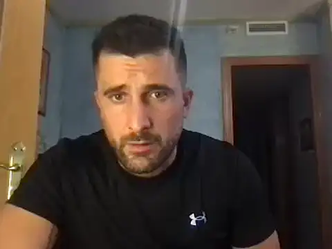 Snapshot of alex877x chatting on 01/29/25, 06:39 alex877x online show from 01/29/25, 06:39