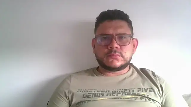 Phillipsglass online show from 01/06/25, 01:41