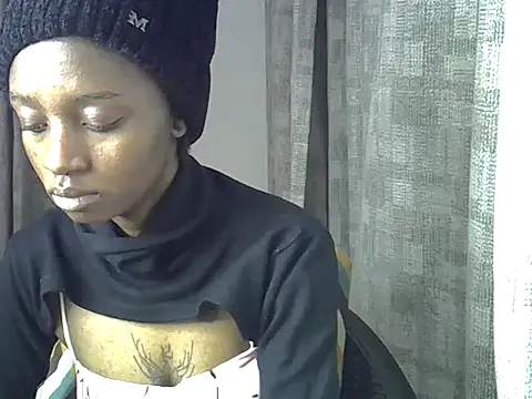 Snapshot of Enkarxx chatting on 10/08/25, 06:30 Enkarxx online show from 10/08/25, 06:30