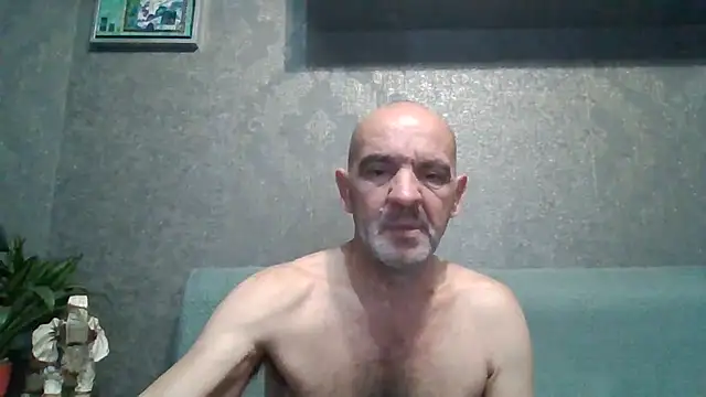 Snapshot of skorpibg65 chatting on 06/12/26, 03:37 skorpibg65 online show from 06/12/26, 03:37