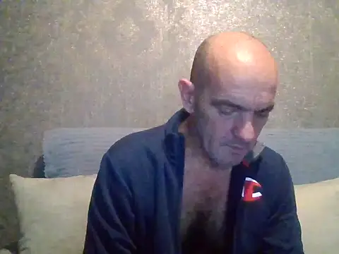 Snapshot of skorpibg65 chatting on 01/10/26, 03:29 skorpibg65 online show from 01/10/26, 03:29