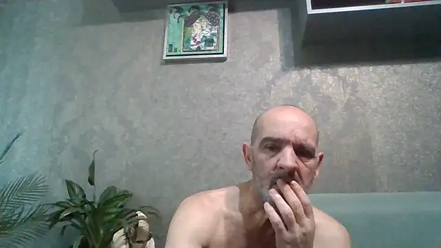 Snapshot of skorpibg65 chatting on 06/16/26, 02:50 skorpibg65 online show from 06/16/26, 02:50