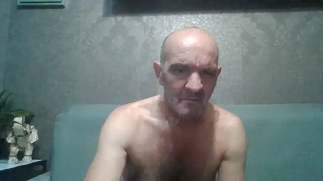 Snapshot of skorpibg65 chatting on 07/10/26, 04:23 skorpibg65 online show from 07/10/26, 04:23