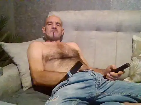 Snapshot of skorpibg65 chatting on 12/01/25, 12:55 skorpibg65 online show from 12/01/25, 12:55