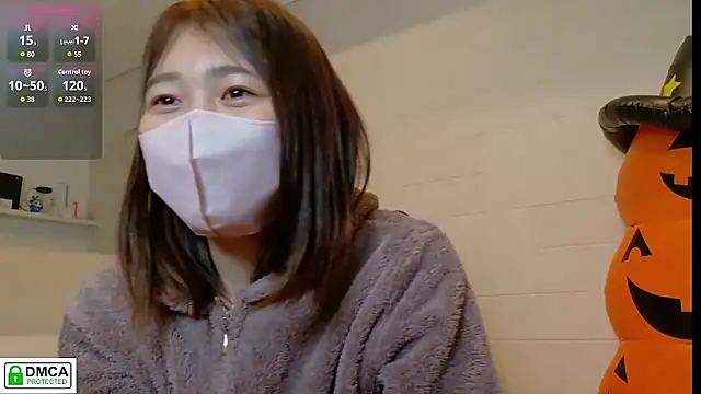 SUZU  online show from 10/25/25, 03:12