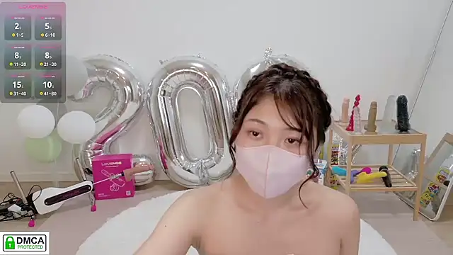 Snapshot of SUZU_ chatting on 06/19/26, 12:55 SUZU online show from 06/19/26, 12:55