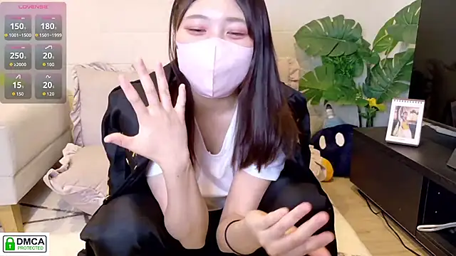 SUZU  online show from 05/12/26, 11:16