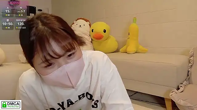 Snapshot of SUZU_ chatting on 06/22/26, 02:14 SUZU online show from 06/22/26, 02:14