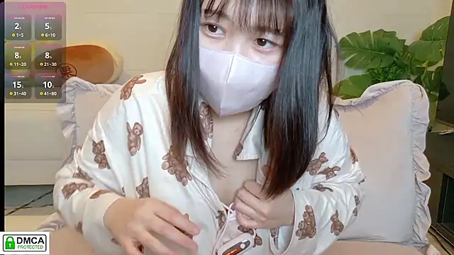 SUZU  online show from 02/06/26, 09:44