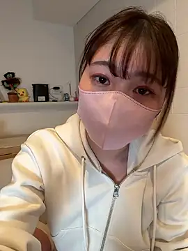 SUZU  online show from 04/18/26, 11:12