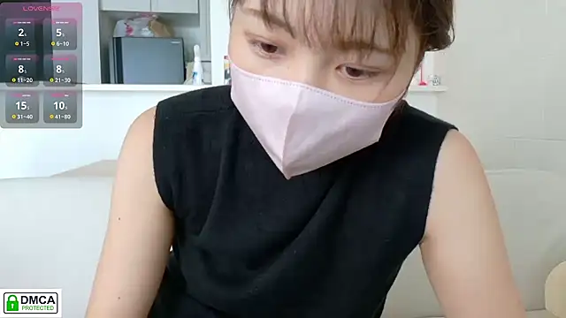 SUZU  online show from 09/26/25, 04:08