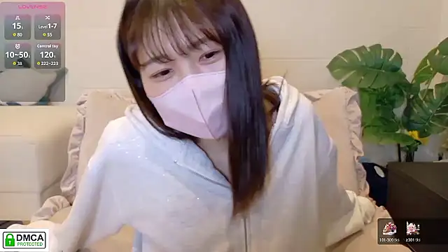 SUZU  online show from 03/23/26, 01:11