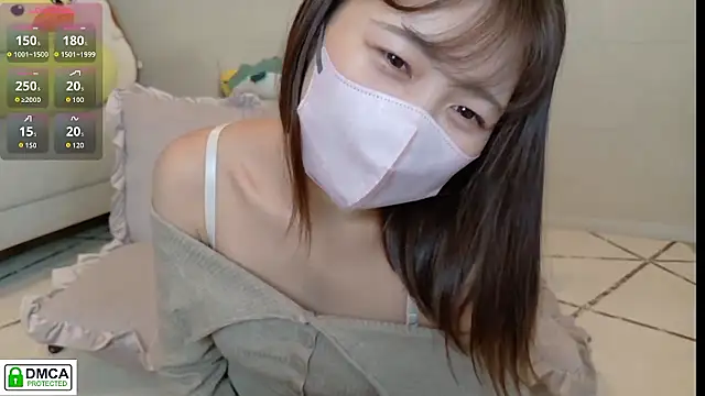 SUZU  online show from 11/02/25, 12:15