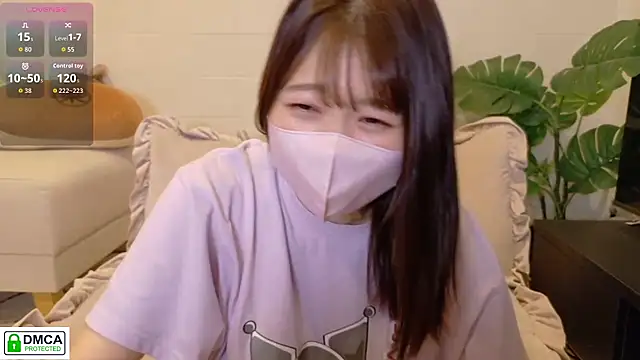 Snapshot of SUZU_ chatting on 06/04/26, 03:06 SUZU online show from 06/04/26, 03:06